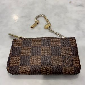 Louis Vuitton Damier ebene pouch wallet with key chain